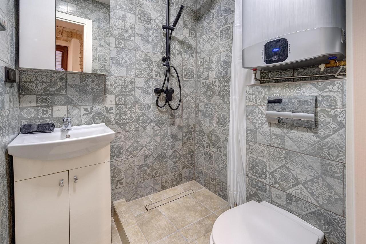 Mini Apartament By Town Hall, Self Chek-In Вильнюс Экстерьер фото